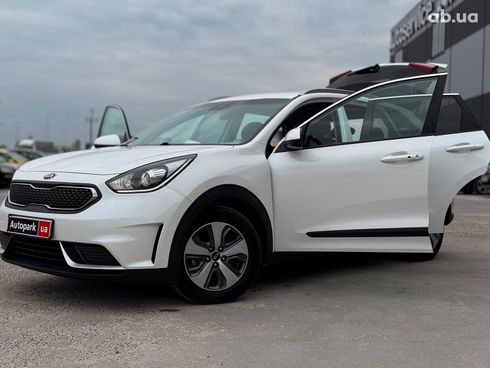 Kia Niro 2019 белый - фото 30