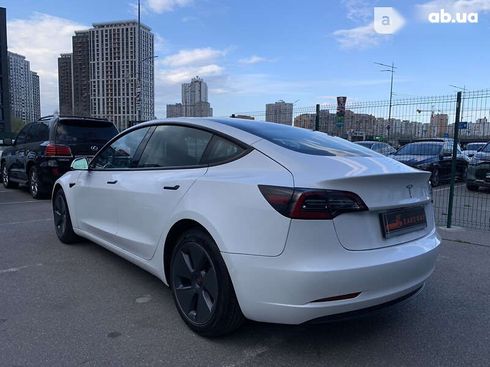 Tesla Model 3 2021 - фото 10