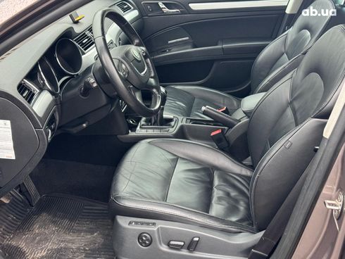 Skoda Superb 2010 фиолетовый - фото 14