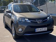 Продаж вживаних Toyota RAV4 2015 року - купити на Автобазарі
