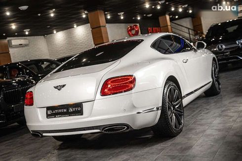 Bentley Continental GT 2012 - фото 10