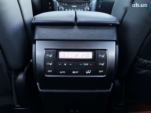 Lexus GX 2021 - фото 24