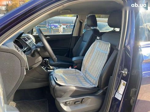 Volkswagen Tiguan 2021 - фото 17
