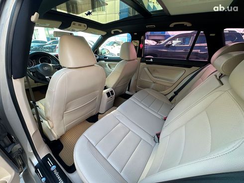 Volkswagen Jetta 2013 бежевый - фото 28