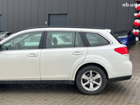 Subaru Outback 2014 белый - фото 11