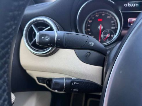 Mercedes-Benz CLA-Класс 2018 - фото 30