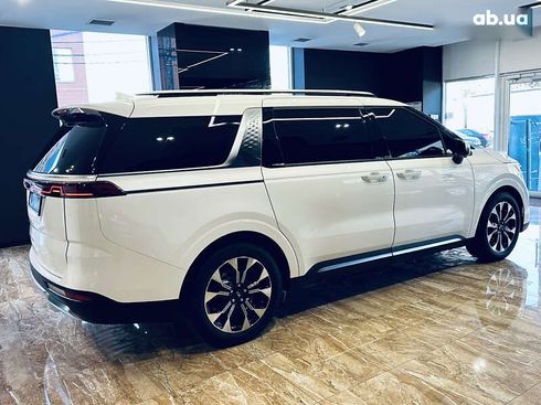 Kia Carnival 2021 - фото 6