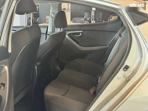 Hyundai Elantra 2012 - фото 26
