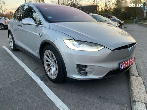 Tesla Model X 2018 - фото 2