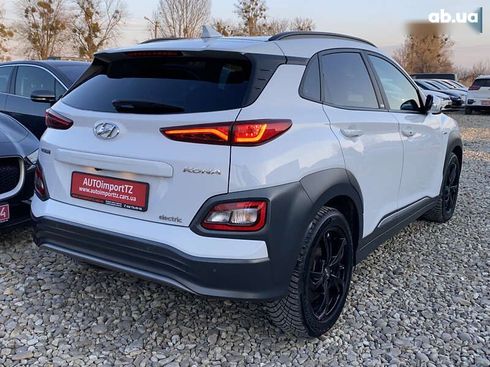 Hyundai Kona Electric 2021 - фото 27