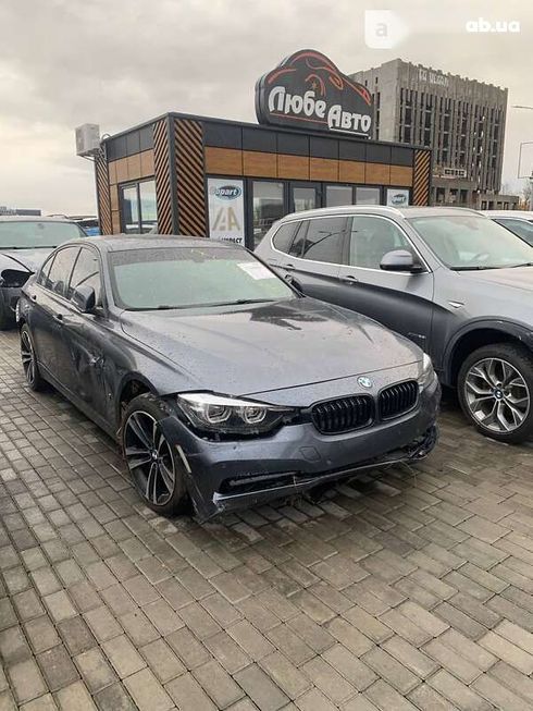 BMW 3 серия 2018 - фото 1