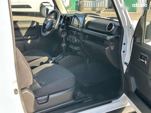 Suzuki Jimny 2020 - фото 25