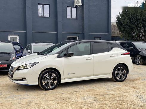 Nissan Leaf 2019 - фото 7