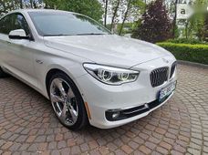 Продаж вживаних BMW 5 серия 2015 року - купити на Автобазарі