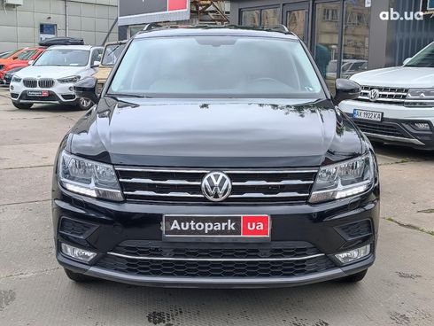 Volkswagen Tiguan 2021 черный - фото 2