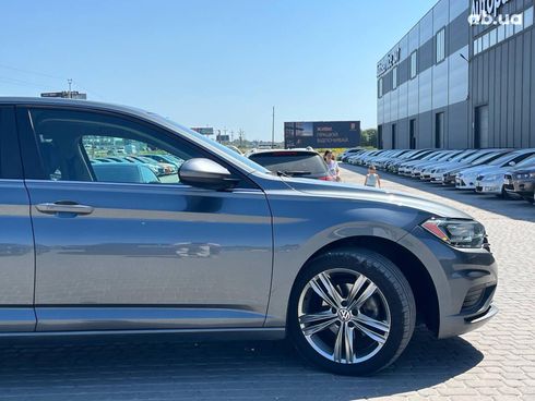 Volkswagen Jetta 2018 серый - фото 6