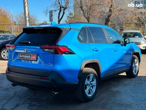 Toyota RAV4 2019 синий - фото 9