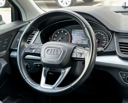 Audi Q5 2017 - фото 18