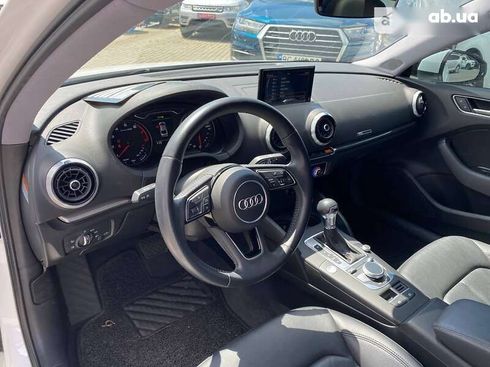 Audi A3 2018 - фото 11