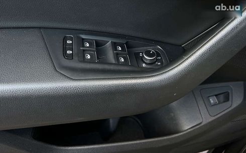 Volkswagen Touareg 2021 - фото 28