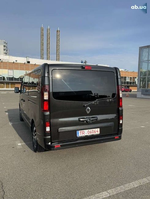 Renault Trafic 2019 - фото 14