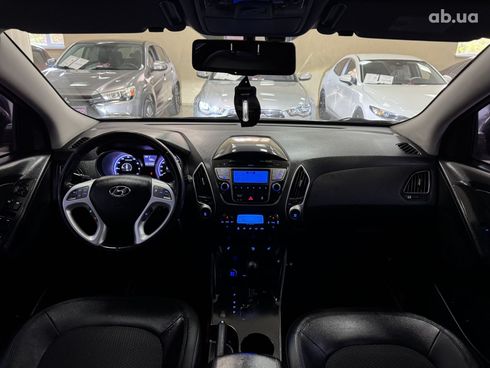 Hyundai ix35 2011 коричневый - фото 11