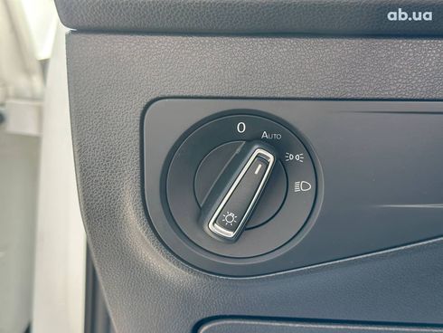 Volkswagen Tiguan 2021 белый - фото 23