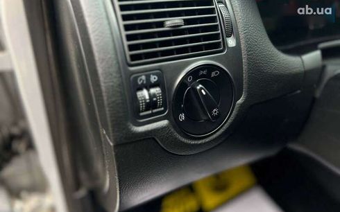 Volkswagen Golf 2002 - фото 12