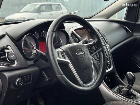 Opel Astra 2011 черный - фото 34