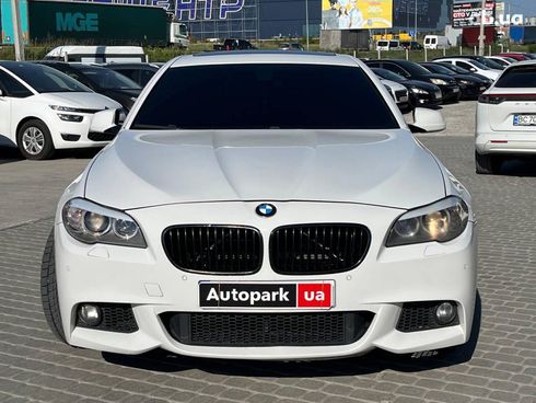 BMW 5 серия 2013 белый - фото 2