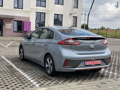 Hyundai Ioniq 2017 - фото 22