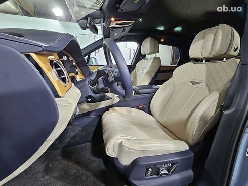 Bentley Bentayga 2022 - фото 23