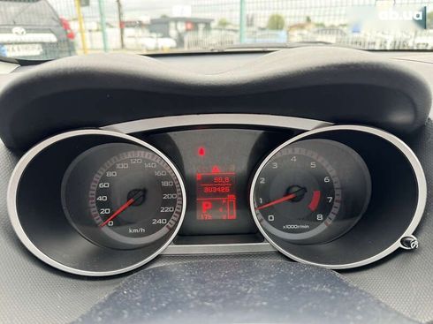 Mitsubishi Outlander 2009 - фото 21