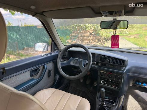 Peugeot 405 1988 серебристый - фото 6