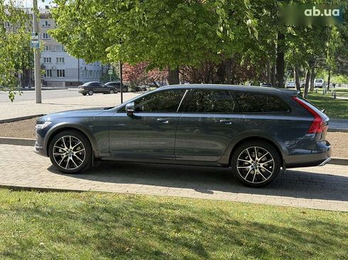 Volvo V90 Cross Country 2020 - фото 18