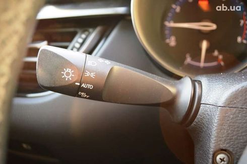 Toyota C-HR 2017 - фото 21