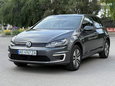 Volkswagen e-Golf 2020 - фото 2