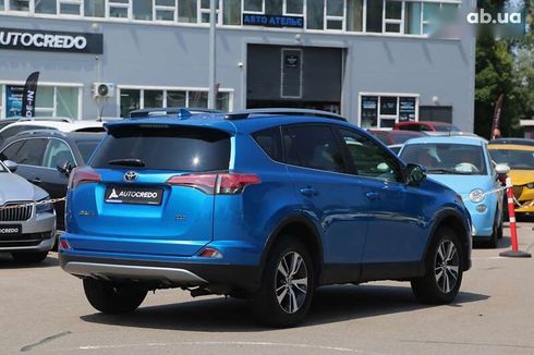 Toyota RAV4 2017 - фото 6