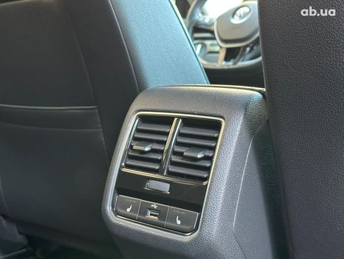 Volkswagen Passat 2016 черный - фото 20