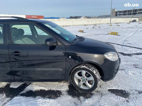 Skoda Fabia 2009 черный - фото 6