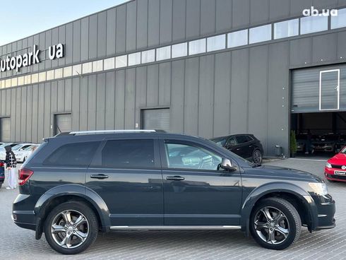 Dodge Journey 2016 серый - фото 5