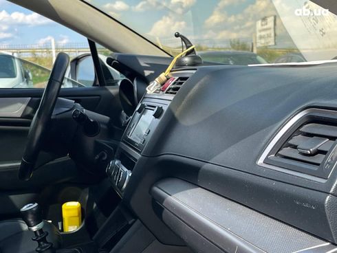 Subaru Legacy 2014 белый - фото 13