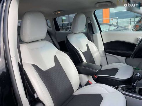 Jeep Compass 2017 - фото 27