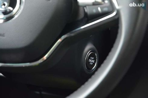 Skoda Superb 2022 - фото 30