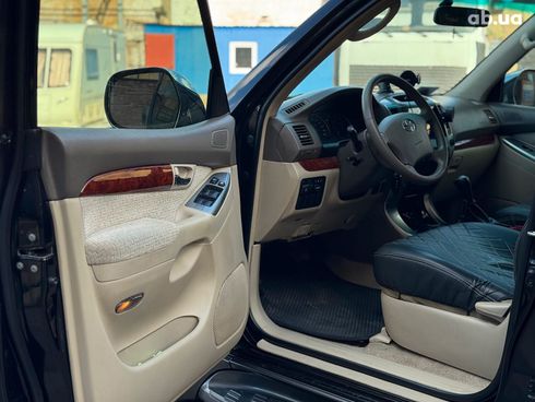 Toyota Land Cruiser Prado 2006 черный - фото 11