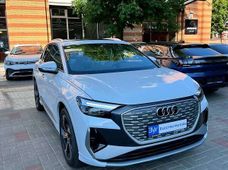 Купити Audi Q4 e-tron 2024 бу в Києві - купити на Автобазарі