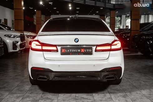 BMW 5 серия 2017 - фото 5