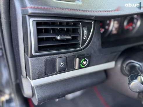 Toyota Camry 2015 - фото 24