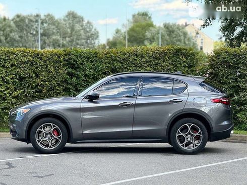 Alfa Romeo Stelvio 2017 - фото 27