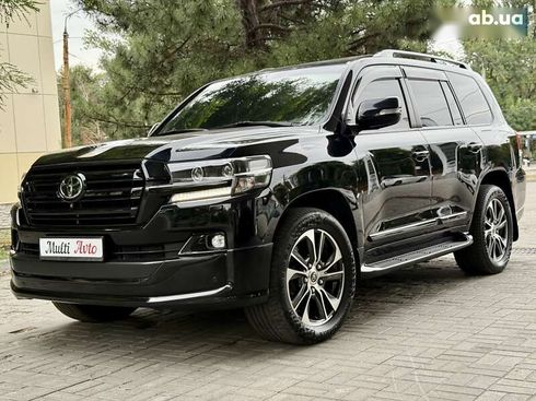 Toyota Land Cruiser 2020 - фото 2